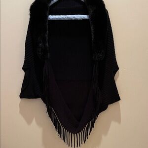 Elegant Black Sweater with Faux Fur Trim